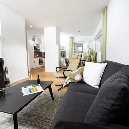 Gelber Sonnenstern Apartment